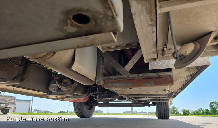 image for item DT6925 1996 Freightliner FL70 Business Class pumper fire truck