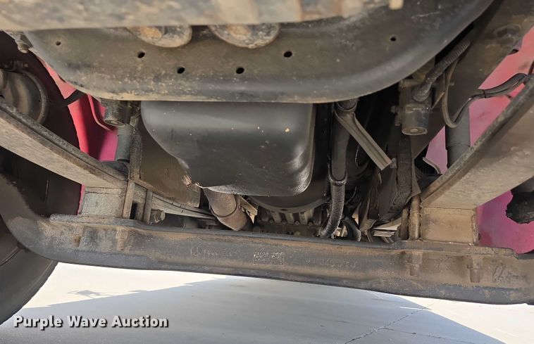 image for item DT6925 1996 Freightliner FL70 Business Class pumper fire truck