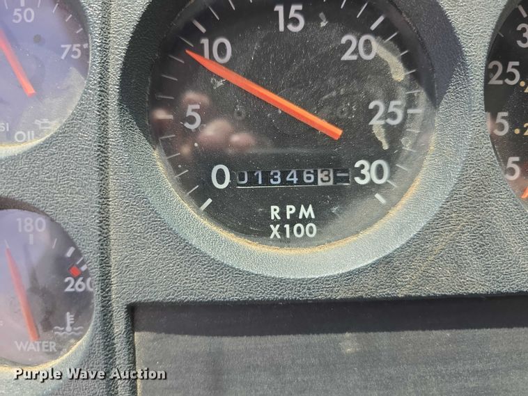 image for item DT6925 1996 Freightliner FL70 Business Class pumper fire truck