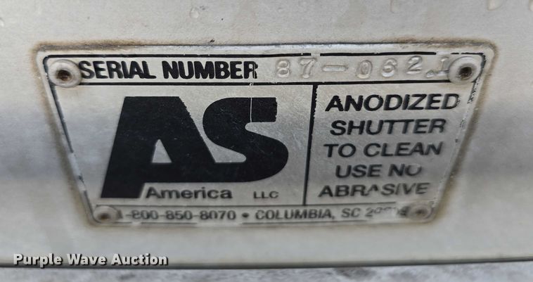 image for item DT6925 1996 Freightliner FL70 Business Class pumper fire truck