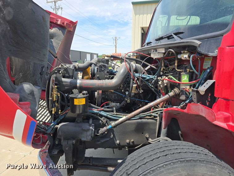 image for item DT6925 1996 Freightliner FL70 Business Class pumper fire truck