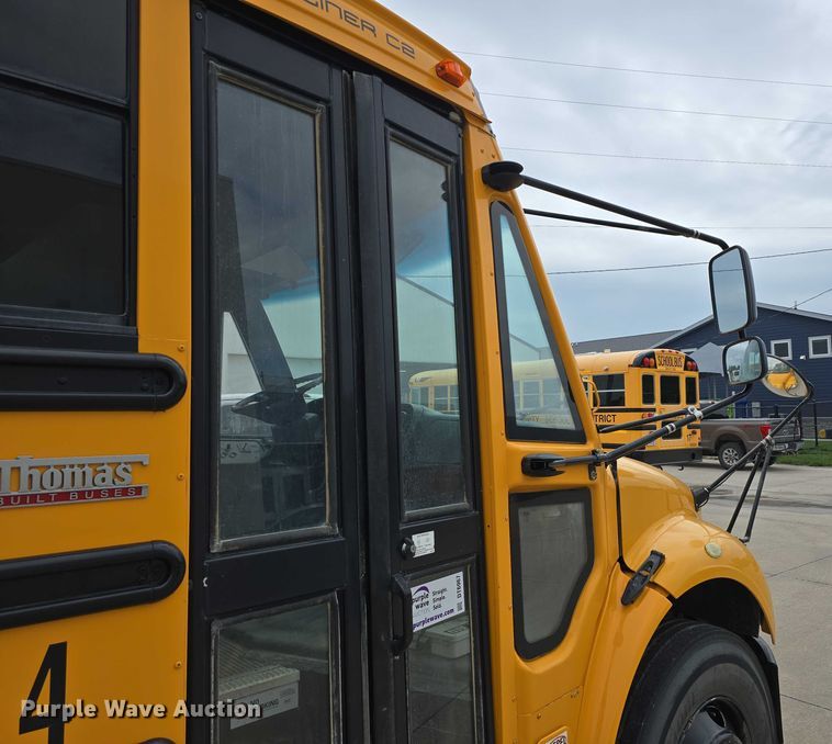 image for item DT6967 2011 Thomas Built Buses Saf-T-Liner school bus