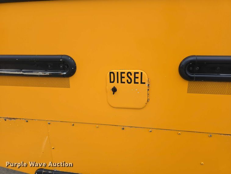 image for item DT6967 2011 Thomas Built Buses Saf-T-Liner school bus