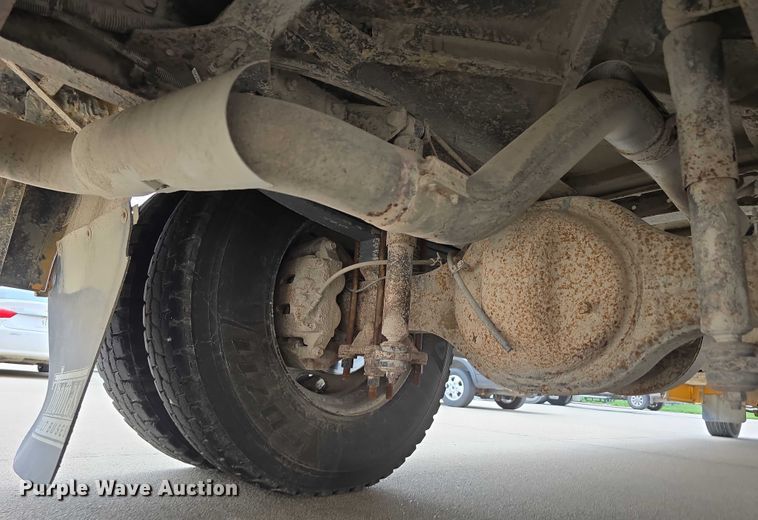 image for item DT6967 2011 Thomas Built Buses Saf-T-Liner school bus