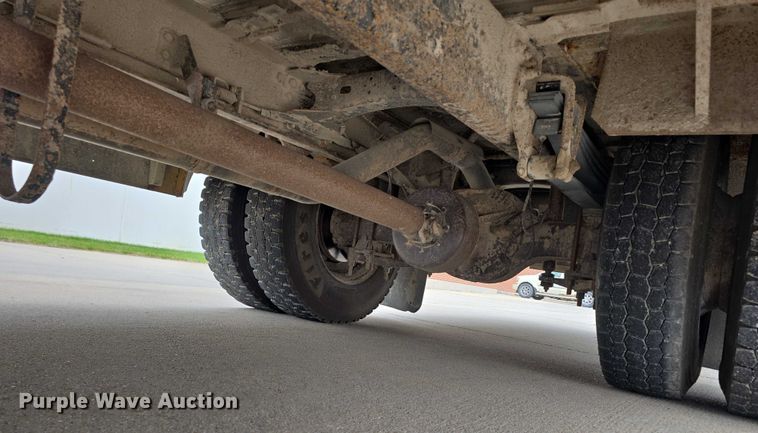 image for item DT6967 2011 Thomas Built Buses Saf-T-Liner school bus