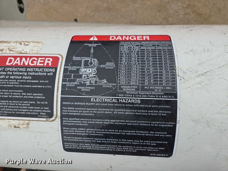 image for item DT7215 1995 Freightliner FL70 bucket truck