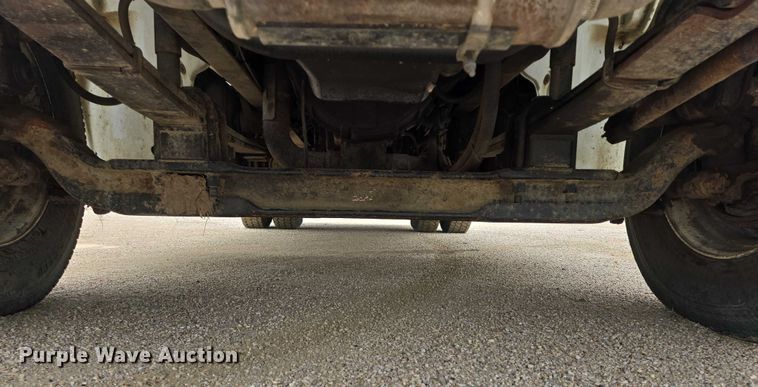 image for item DT7215 1995 Freightliner FL70 bucket truck