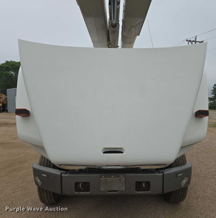 image for item DT7215 1995 Freightliner FL70 bucket truck