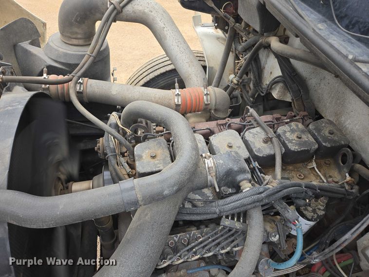 image for item DT7215 1995 Freightliner FL70 bucket truck