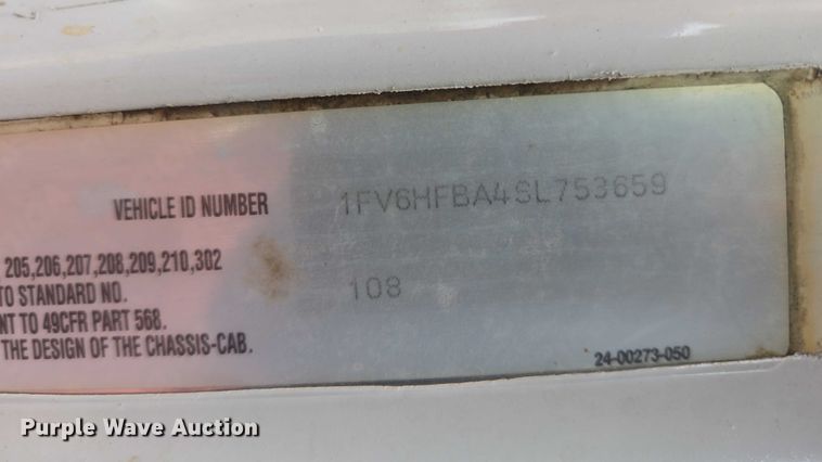 image for item DT7215 1995 Freightliner FL70 bucket truck