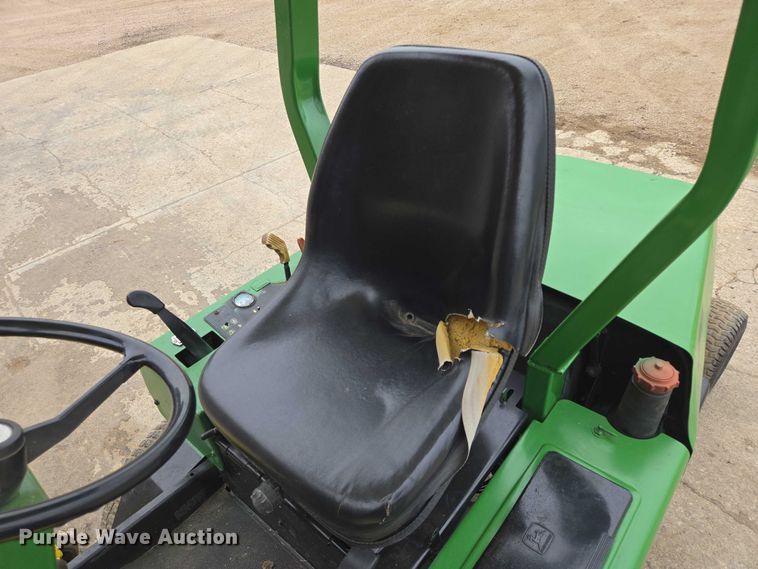 image for item DT7217 John Deere F935 lawn mower