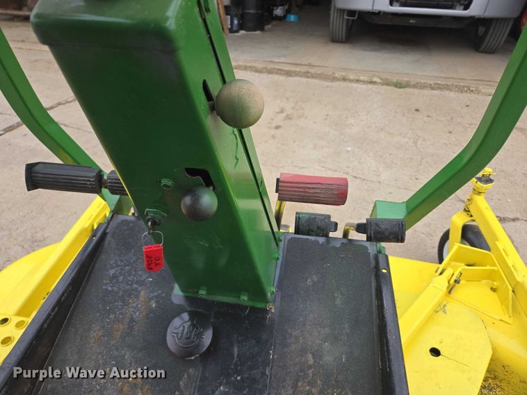 image for item DT7217 John Deere F935 lawn mower