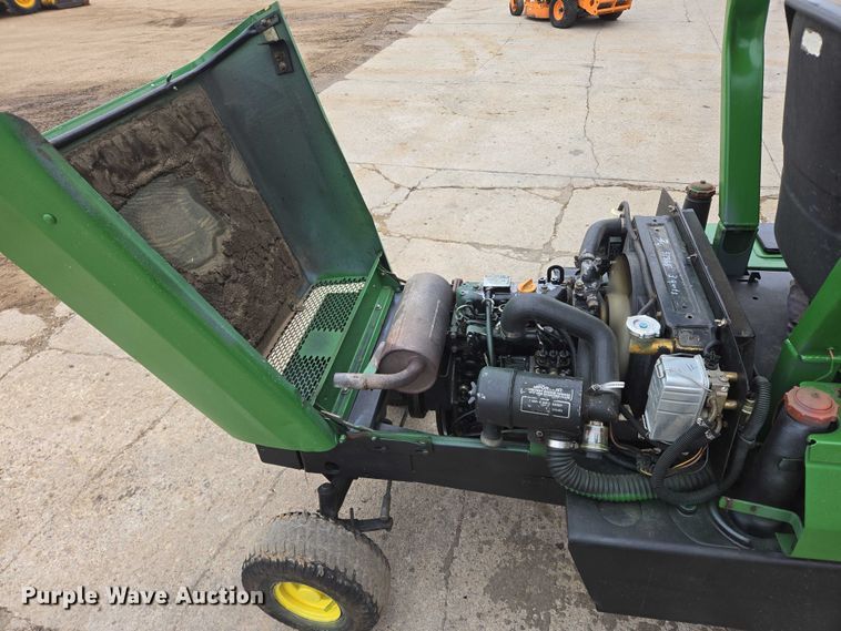 image for item DT7217 John Deere F935 lawn mower