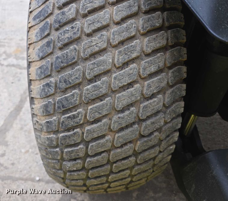 image for item DT7217 John Deere F935 lawn mower