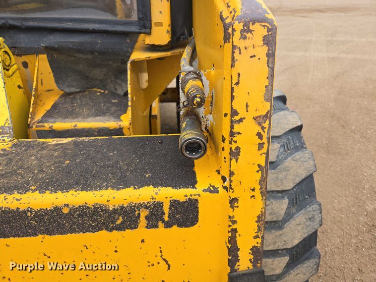 image for item DT7218 1980 Clark Bobcat 732 skid steer loader