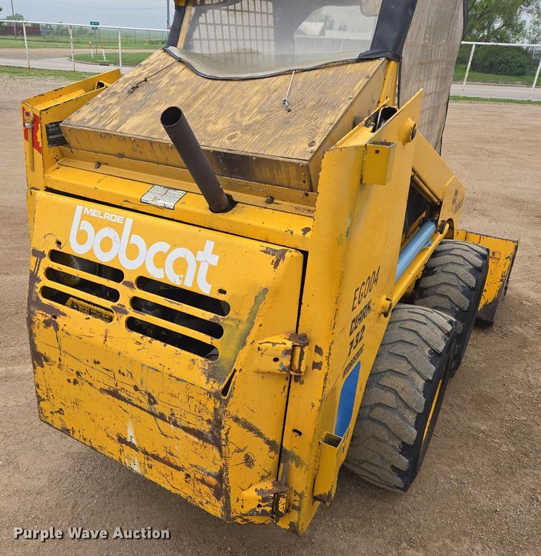 image for item DT7218 1980 Clark Bobcat 732 skid steer loader