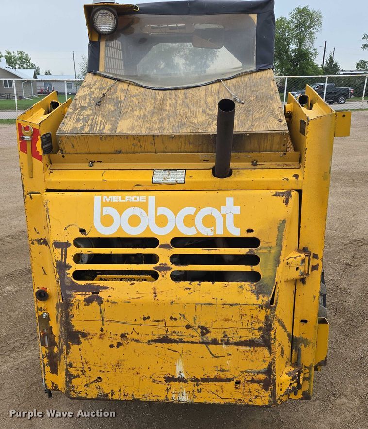 image for item DT7218 1980 Clark Bobcat 732 skid steer loader