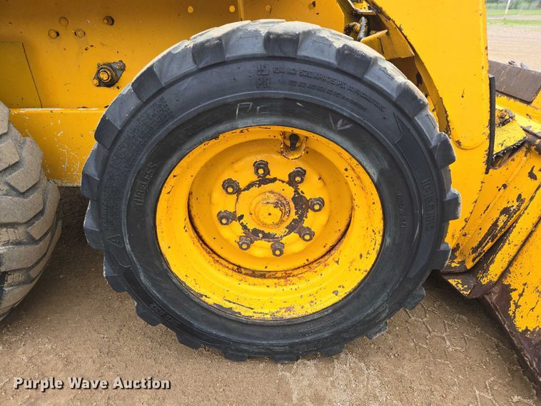 image for item DT7218 1980 Clark Bobcat 732 skid steer loader