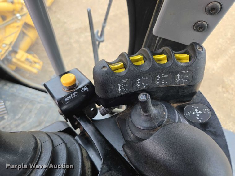 image for item DT7219 2015 Caterpillar 140M3 AWD motor grader