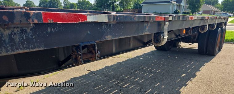 image for item DU7774 1979 Fontaine flatbed trailer