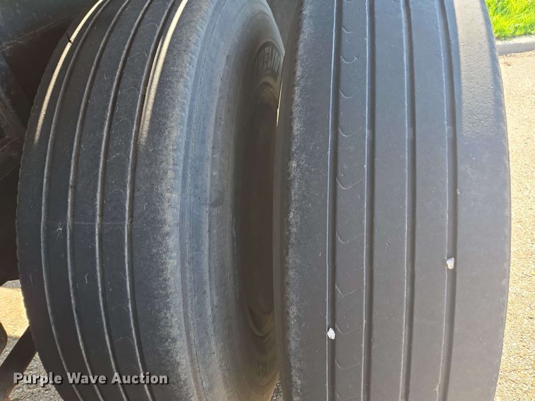 image for item DU7774 1979 Fontaine flatbed trailer