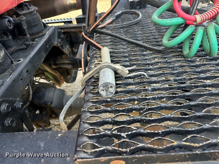 image for item DU7831 2002 International 2574 semi truck