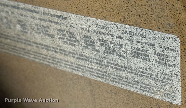 image for item DU7831 2002 International 2574 semi truck