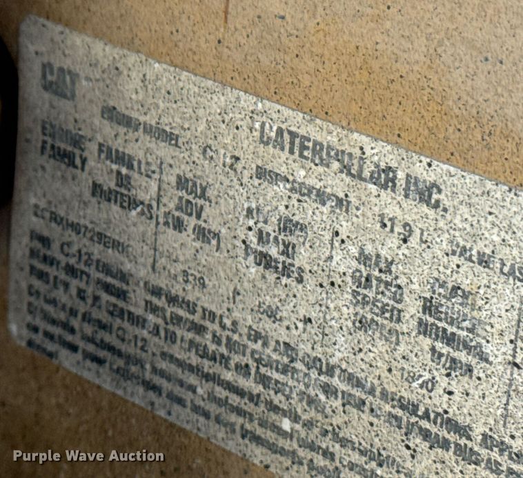 image for item DU7831 2002 International 2574 semi truck