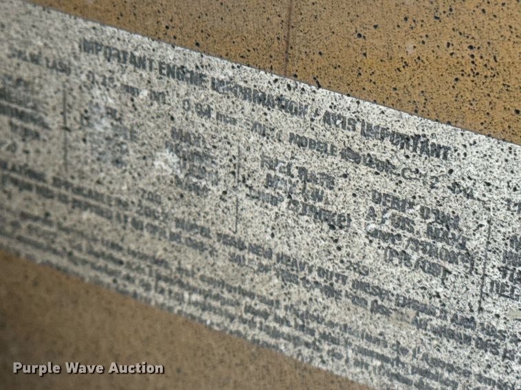 image for item DU7831 2002 International 2574 semi truck