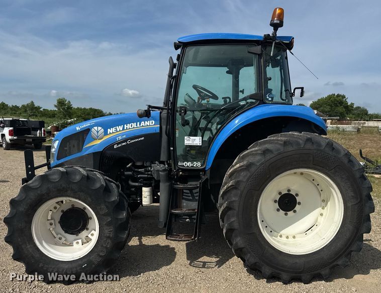 image for item DU7832 2014 New Holland T5.115 MFWD tractor