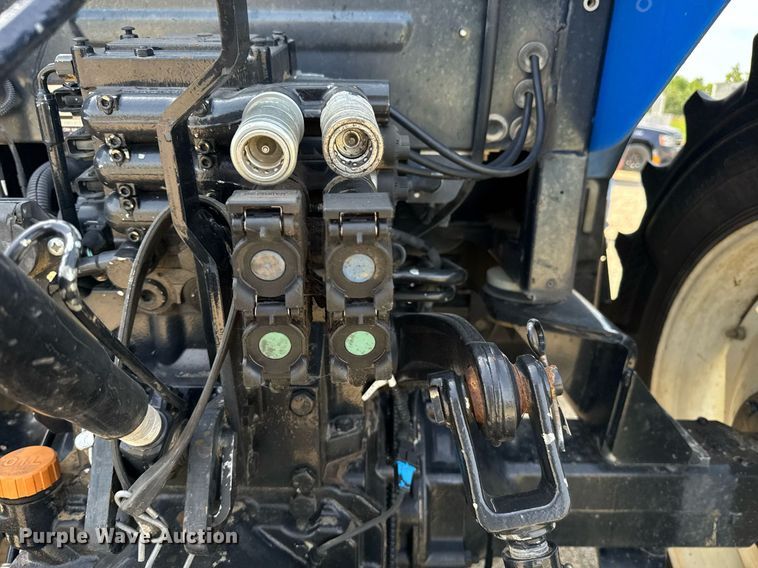 image for item DU7832 2014 New Holland T5.115 MFWD tractor