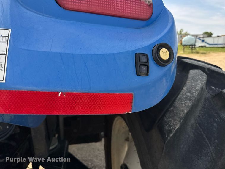 image for item DU7832 2014 New Holland T5.115 MFWD tractor