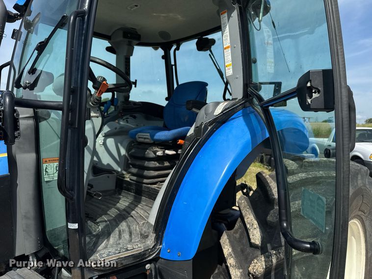 image for item DU7832 2014 New Holland T5.115 MFWD tractor