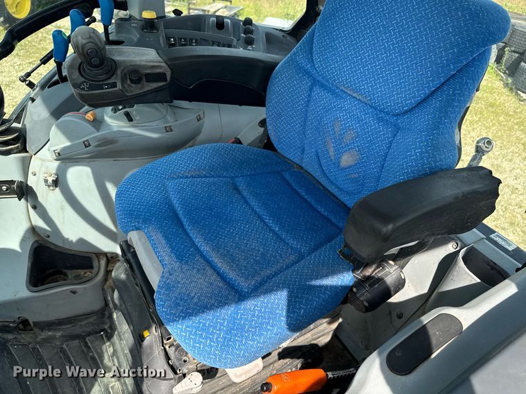 image for item DU7832 2014 New Holland T5.115 MFWD tractor