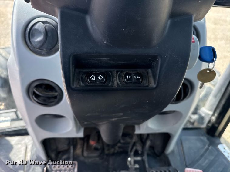 image for item DU7832 2014 New Holland T5.115 MFWD tractor