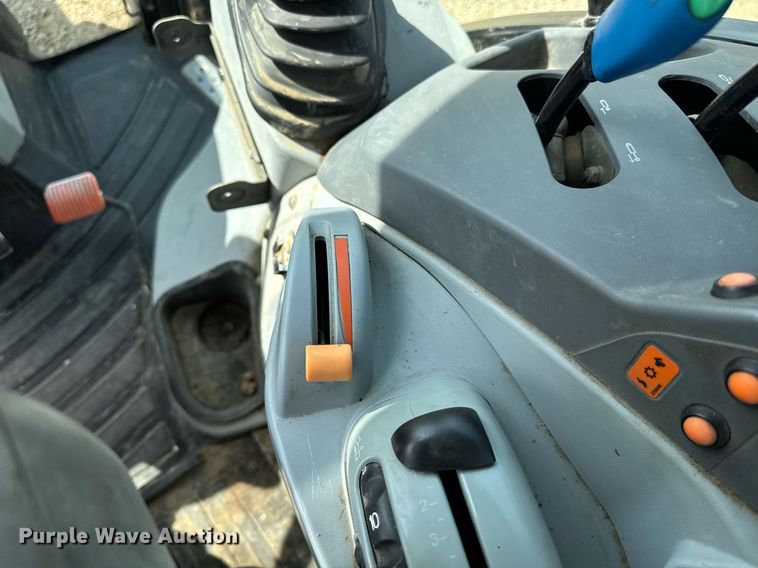 image for item DU7832 2014 New Holland T5.115 MFWD tractor