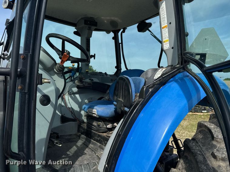 image for item DU7833 2014 New Holland T5-115 MFWD tractor