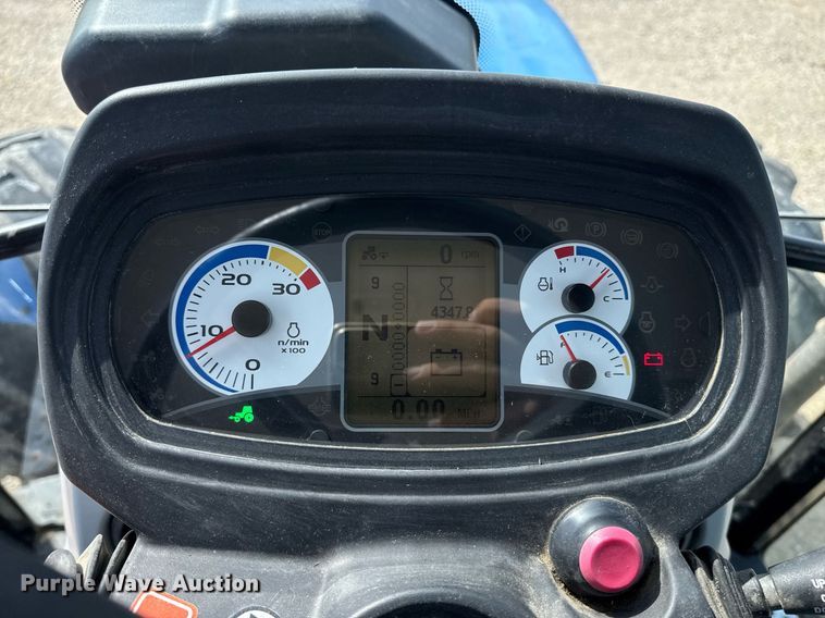 image for item DU7833 2014 New Holland T5-115 MFWD tractor