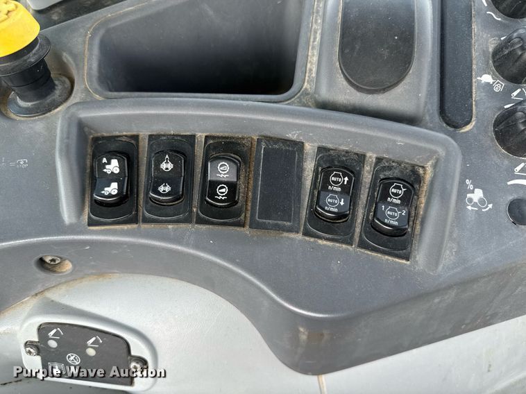 image for item DU7833 2014 New Holland T5-115 MFWD tractor