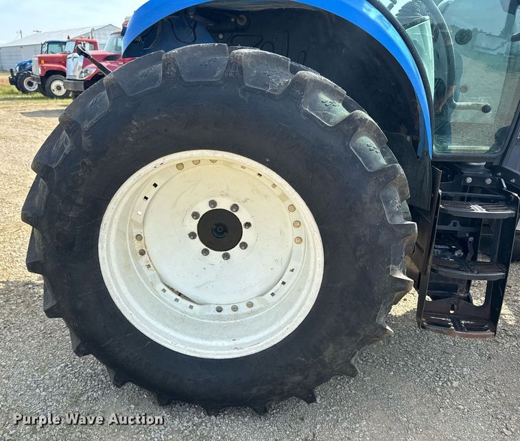 image for item DU7833 2014 New Holland T5-115 MFWD tractor
