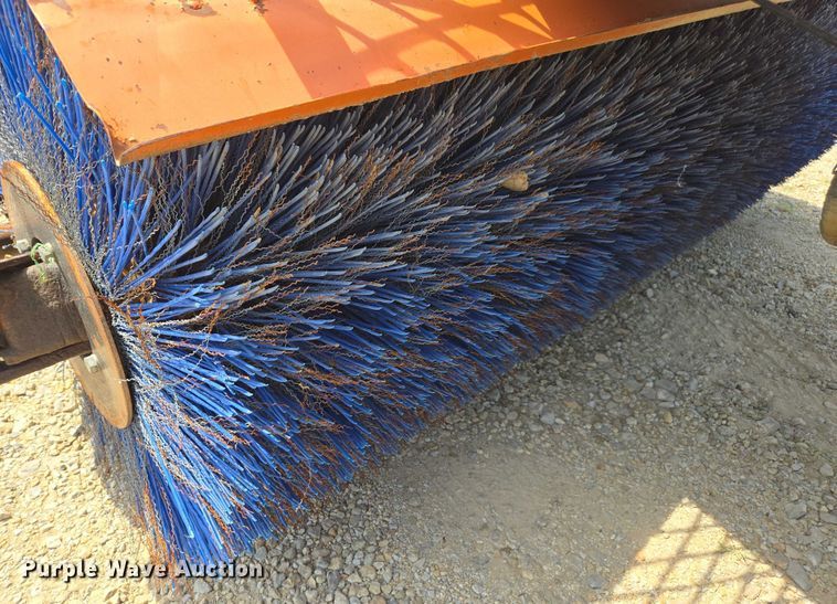 image for item DU7838 2005 Broce RJ350 broom