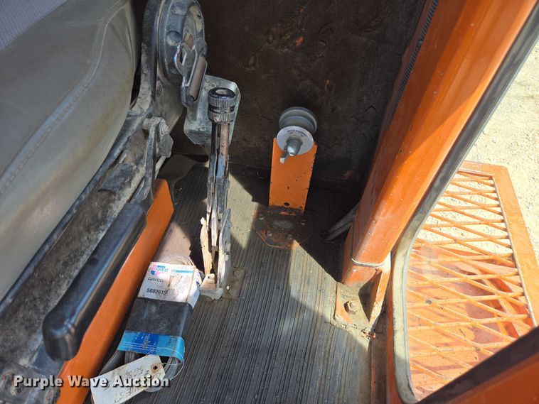 image for item DU7838 2005 Broce RJ350 broom