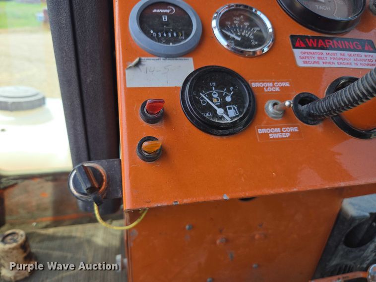 image for item DU7838 2005 Broce RJ350 broom