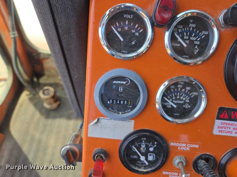 image for item DU7838 2005 Broce RJ350 broom