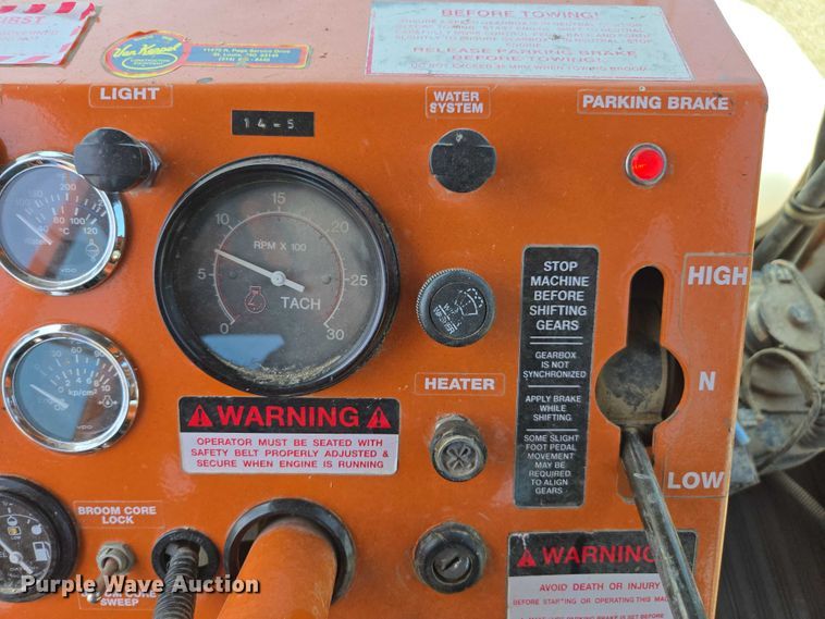 image for item DU7838 2005 Broce RJ350 broom