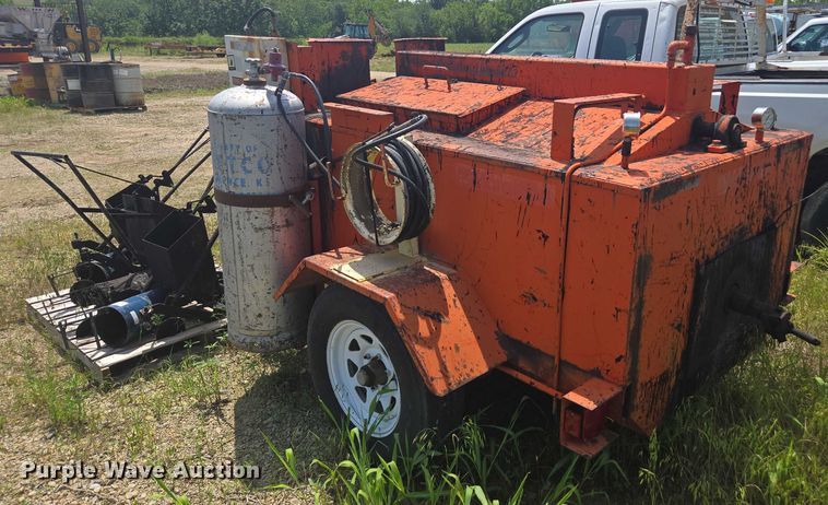 image for item DU7839 Marathon TRA pothole patcher