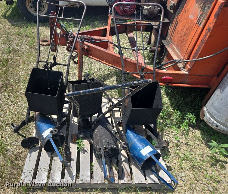 image for item DU7839 Marathon TRA pothole patcher