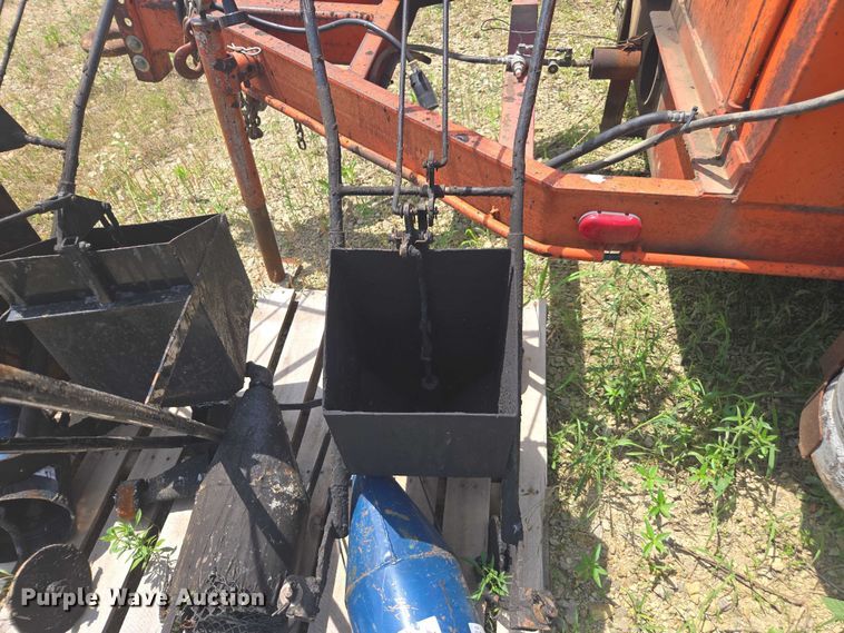 image for item DU7839 Marathon TRA pothole patcher