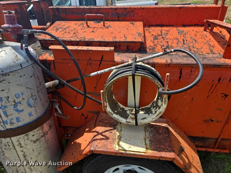 image for item DU7839 Marathon TRA pothole patcher