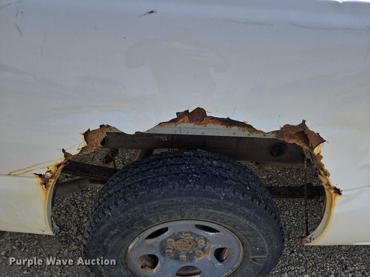 image for item DU7841 1999 Chevrolet Silverado 1500 pickup truck